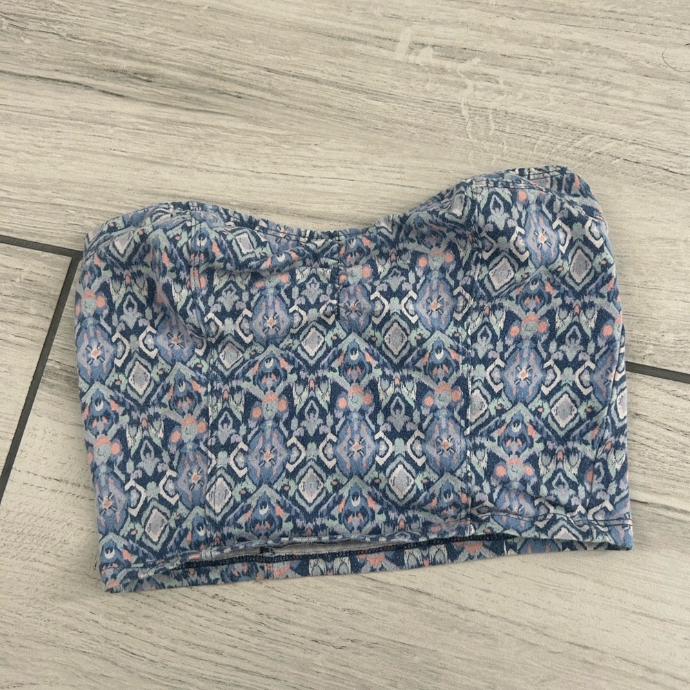 Hollister Blue and Pink Patterned Crop Top